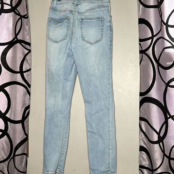Forever 21 light wash distressed skinny jeans with button fly size 24 - Picture 6 of 8